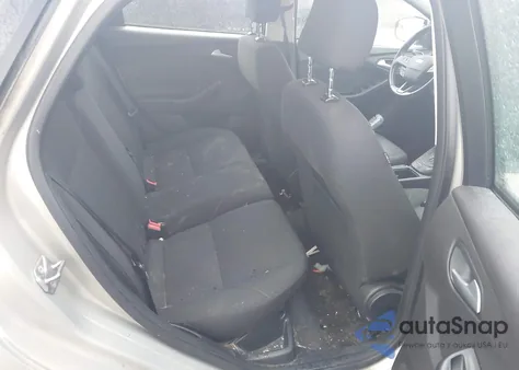 2015 Ford Focus Se from USA, damaged, VIN 1FADP3K2XFL355428